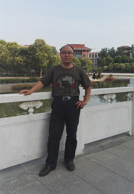 刘志中1_副本.jpg 刘志中1_副本.jpg