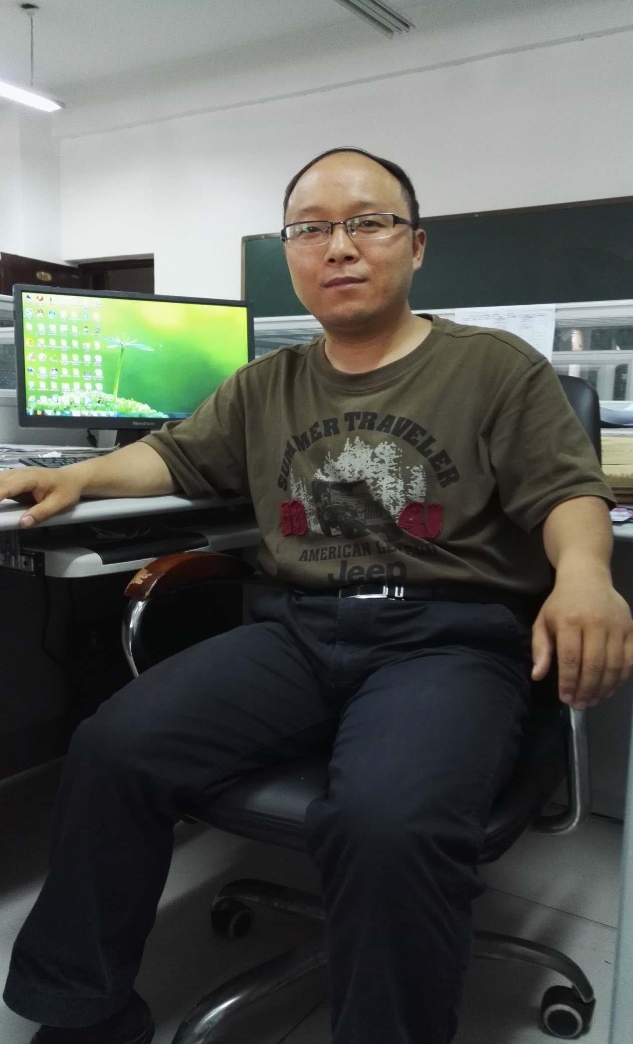 刘志中.jpg 刘志中.jpg